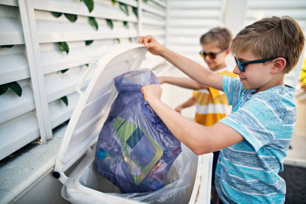 Best Junk Hauling Services  in Oakland, MO